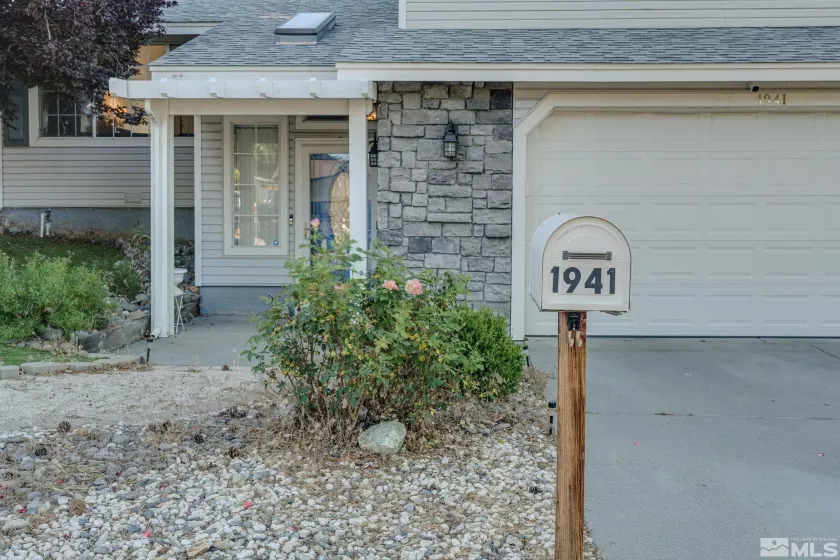 1941 Hamilton Ave., Carson City, Nevada 89706, 3 Bedrooms Bedrooms, ,3 BathroomsBathrooms,Residential,For Sale,Hamilton Ave.,240014214