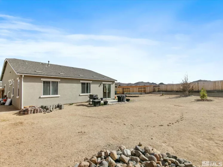 925 Estuary Circle, Reno, Nevada 89506, 3 Bedrooms Bedrooms, ,2 BathroomsBathrooms,Residential,For Sale,Estuary Circle,240014234