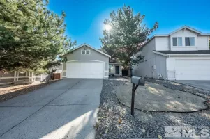 4633 Carisbrook Lane, Reno, Nevada 89502, 2 Bedrooms Bedrooms, ,2 BathroomsBathrooms,Residential,For Sale,Carisbrook Lane,240014232