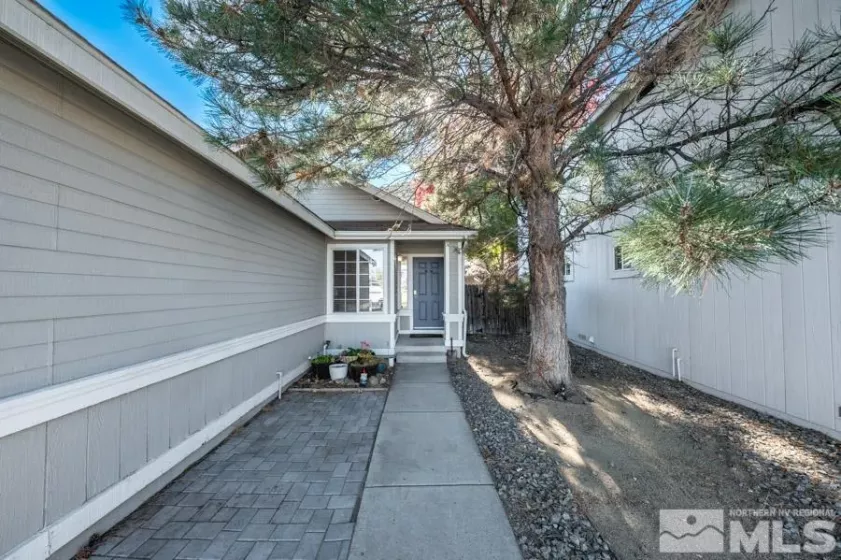 4633 Carisbrook Lane, Reno, Nevada 89502, 2 Bedrooms Bedrooms, ,2 BathroomsBathrooms,Residential,For Sale,Carisbrook Lane,240014232