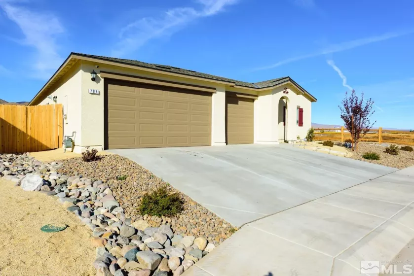 706 Butte Creek Rd, Dayton, Nevada 89403, 4 Bedrooms Bedrooms, ,3 BathroomsBathrooms,Residential,For Sale,Butte Creek Rd,240014240