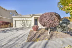 2450 Lawry Dr, Sparks, Nevada 89436, 3 Bedrooms Bedrooms, ,2 BathroomsBathrooms,Residential,For Sale,Lawry Dr,240014249