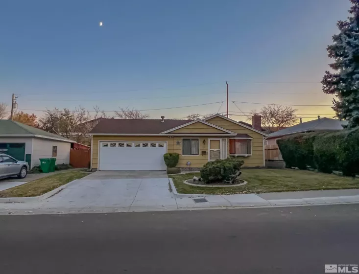 990 Stewart St, Reno, Nevada 89502, 3 Bedrooms Bedrooms, ,1 BathroomBathrooms,Residential,For Sale,Stewart St,240014258