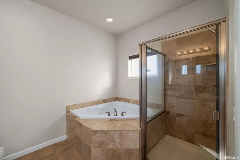 905 Demos Ct, Reno, Nevada 89512, 4 Bedrooms Bedrooms, ,3 BathroomsBathrooms,Residential,For Sale,Demos Ct,240014284