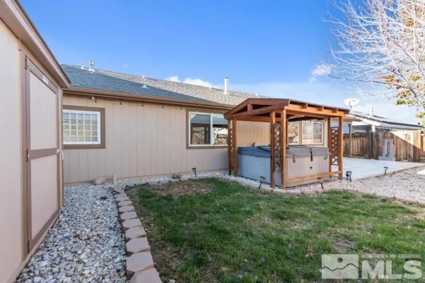 9480 Mustang Trail Drive, Reno, Nevada 89506, 4 Bedrooms Bedrooms, ,2 BathroomsBathrooms,Residential,For Sale,Mustang Trail Drive,240014288