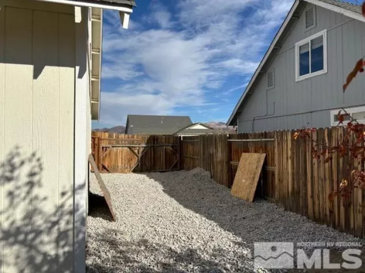 702 Tanglewood Dr, Fernley, Nevada 89408, 3 Bedrooms Bedrooms, ,2 BathroomsBathrooms,Residential,For Sale,Tanglewood Dr,240014291