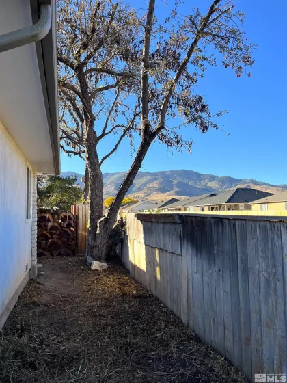 1116 Potomac Pl, Carson City, Nevada 89703, 5 Bedrooms Bedrooms, ,3 BathroomsBathrooms,Residential,For Sale,Potomac Pl,240014311