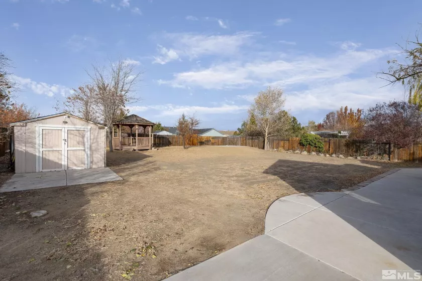 251 Bartmess Blvd, Sparks, Nevada 89436, 3 Bedrooms Bedrooms, ,2 BathroomsBathrooms,Residential,For Sale,Bartmess Blvd,240014321