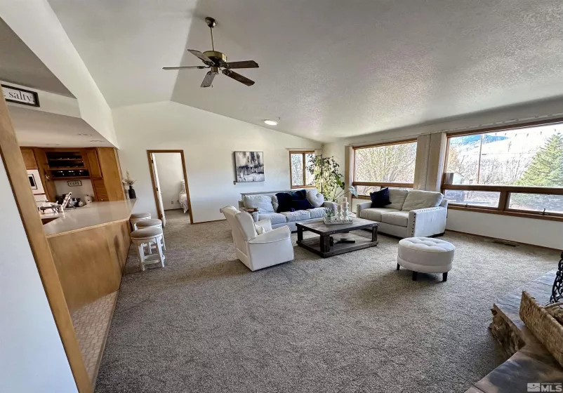 3951 Conte Dr, Carson City, Nevada 89701, 3 Bedrooms Bedrooms, ,2 BathroomsBathrooms,Residential,For Sale,Conte Dr,240014385