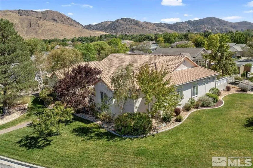 207 Meadow Edge Ct, Reno, Nevada 89502, 4 Bedrooms Bedrooms, ,3 BathroomsBathrooms,Residential,For Sale,Meadow Edge Ct,240014391