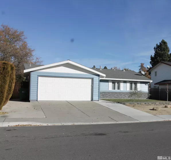 454 Penny Way, Sparks, Nevada 89431, 3 Bedrooms Bedrooms, ,2 BathroomsBathrooms,Residential,For Sale,Penny Way,240014393