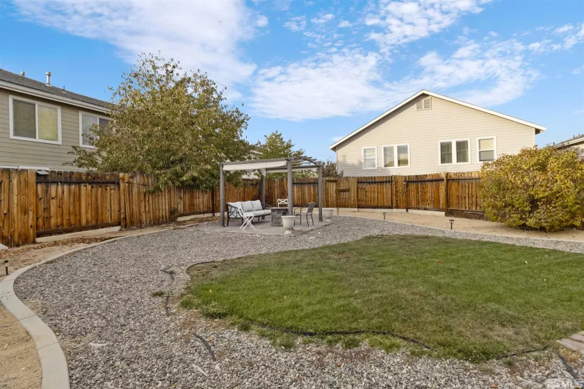 9654 Black Bear Dr., Reno, Nevada 89506, 3 Bedrooms Bedrooms, ,2 BathroomsBathrooms,Residential,For Sale,Black Bear Dr.,240014403