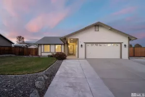 345 Carlene Dr, Sparks, Nevada 89436, 3 Bedrooms Bedrooms, ,2 BathroomsBathrooms,Residential,For Sale,Carlene Dr,240014416