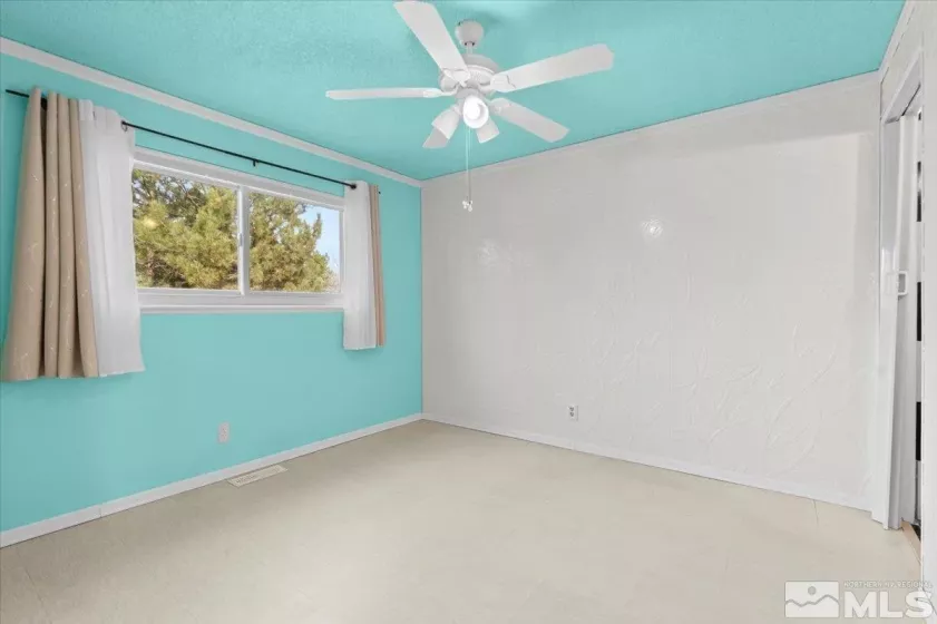 3640 Erin Drive, Sparks, Nevada 89436, 3 Bedrooms Bedrooms, ,2 BathroomsBathrooms,Residential,For Sale,Erin Drive,240014414