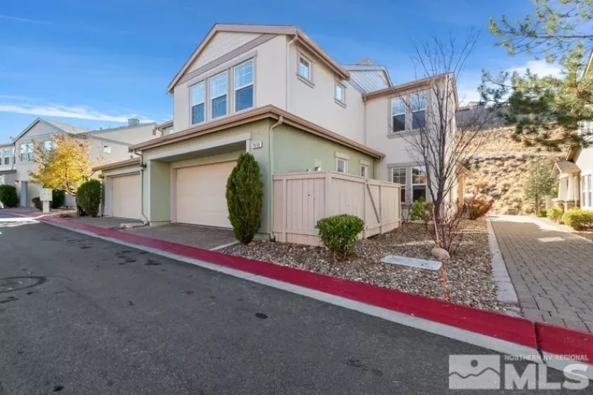 7656 Stone Bluff Way, Reno, Nevada 89523, 4 Bedrooms Bedrooms, ,3 BathroomsBathrooms,Residential,For Sale,Stone Bluff Way,240014423