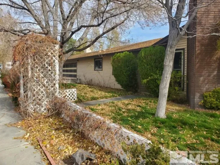 1901 Carriage Crest, Carson City, Nevada 89706, 3 Bedrooms Bedrooms, ,2 BathroomsBathrooms,Residential,For Sale,Carriage Crest,240014427