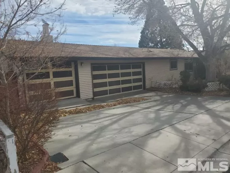 1901 Carriage Crest, Carson City, Nevada 89706, 3 Bedrooms Bedrooms, ,2 BathroomsBathrooms,Residential,For Sale,Carriage Crest,240014427