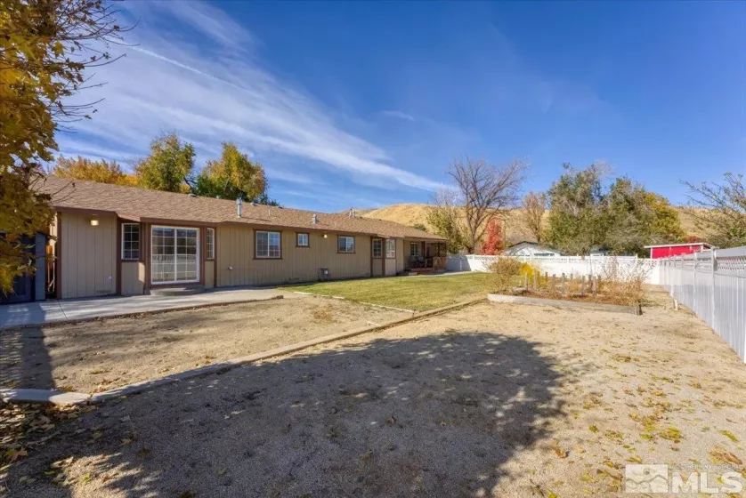 155 Andrew Ln, Reno, Nevada 89521, 3 Bedrooms Bedrooms, ,2 BathroomsBathrooms,Residential,For Sale,Andrew Ln,240014425