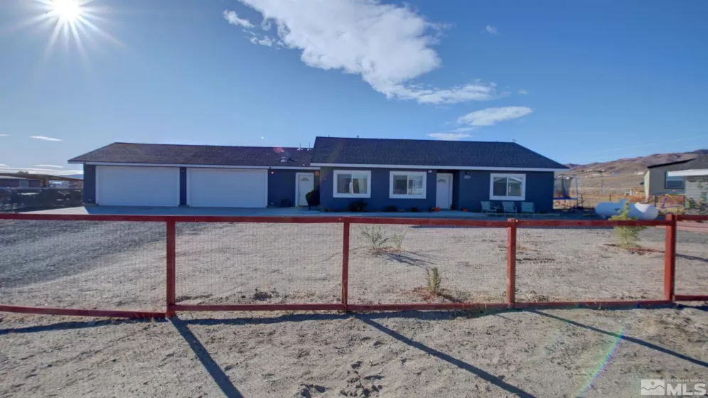 1705 Lincoln Cir, Silver Springs, Nevada 89429, 4 Bedrooms Bedrooms, ,2 BathroomsBathrooms,Residential,For Sale,Lincoln Cir,240014395