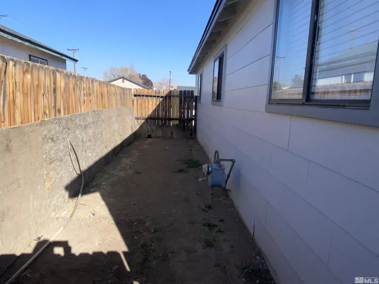 1230 Haddock Dr, Reno, Nevada 89512, 3 Bedrooms Bedrooms, ,1 BathroomBathrooms,Residential,For Sale,Haddock Dr,240014440