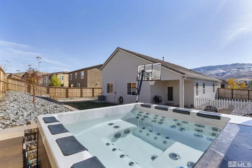 8299 Fenhollow, Reno, Nevada 89439, 4 Bedrooms Bedrooms, ,2 BathroomsBathrooms,Residential,For Sale,Fenhollow,240014442