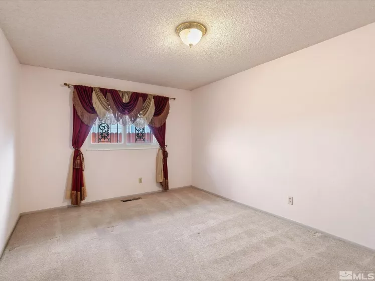 4800 Warren Way, Reno, Nevada 89509, 5 Bedrooms Bedrooms, ,3 BathroomsBathrooms,Residential,For Sale,Warren Way,240014450