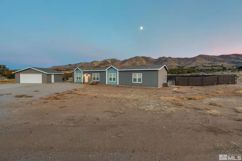 14430 Hope Ln, Reno, Nevada 89508, 4 Bedrooms Bedrooms, ,2 BathroomsBathrooms,Residential,For Sale,Hope Ln,240014494