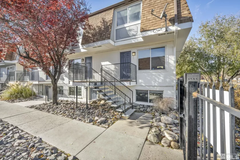 1412 9th Street, Reno, Nevada 89512, 2 Bedrooms Bedrooms, ,1 BathroomBathrooms,Residential,For Sale,9th Street,240014493