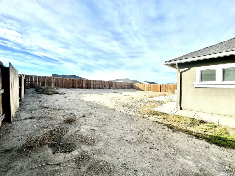 1266 Rainbow Ln, Fernley, Nevada 89408, 3 Bedrooms Bedrooms, ,2 BathroomsBathrooms,Residential,For Sale,Rainbow Ln,240014504