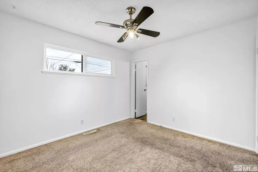 29 Devere Way, Sparks, Nevada 89431, 3 Bedrooms Bedrooms, ,2 BathroomsBathrooms,Residential,For Sale,Devere Way,240014523