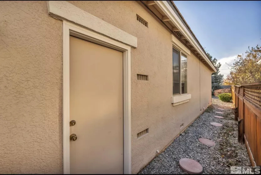 1361 Palermo Dr, Sparks, Nevada 89434, 2 Bedrooms Bedrooms, ,2 BathroomsBathrooms,Residential,For Sale,Palermo Dr,240014534