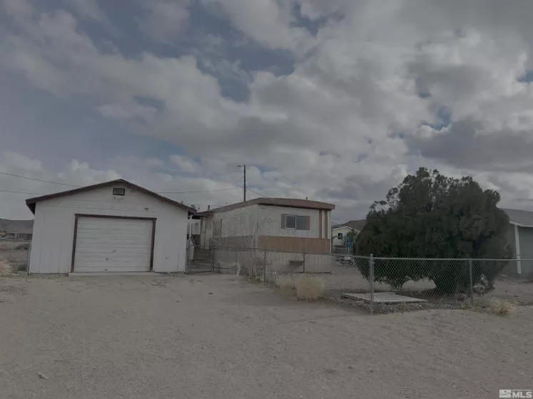 65 Whiteface Lane, Yerington, Nevada 89447, 2 Bedrooms Bedrooms, ,1 BathroomBathrooms,Residential,For Sale,Whiteface Lane,240014555