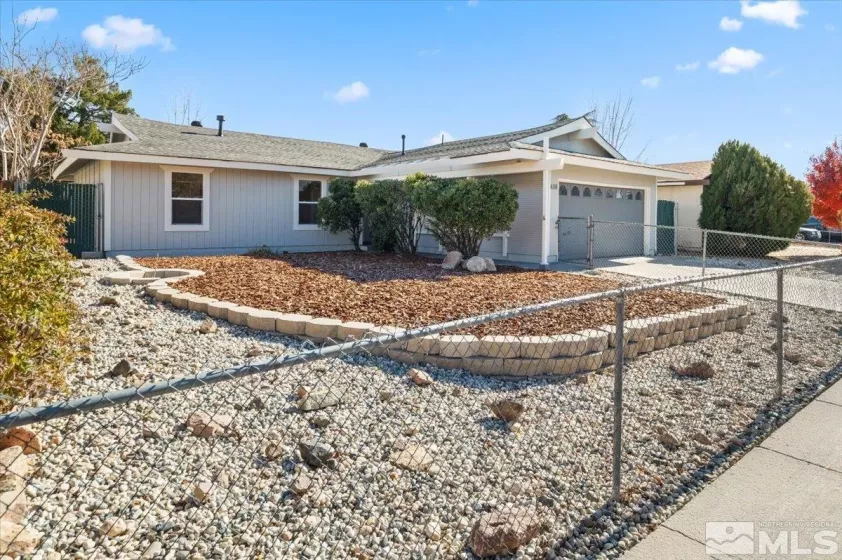 630 Teel St, Sparks, Nevada 89431, 4 Bedrooms Bedrooms, ,2 BathroomsBathrooms,Residential,For Sale,Teel St,240014556