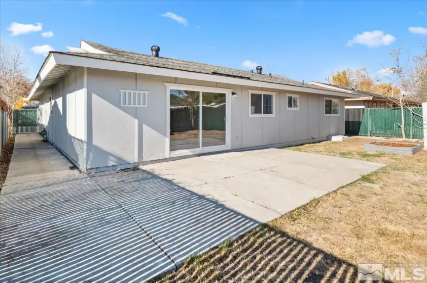 630 Teel St, Sparks, Nevada 89431, 4 Bedrooms Bedrooms, ,2 BathroomsBathrooms,Residential,For Sale,Teel St,240014556