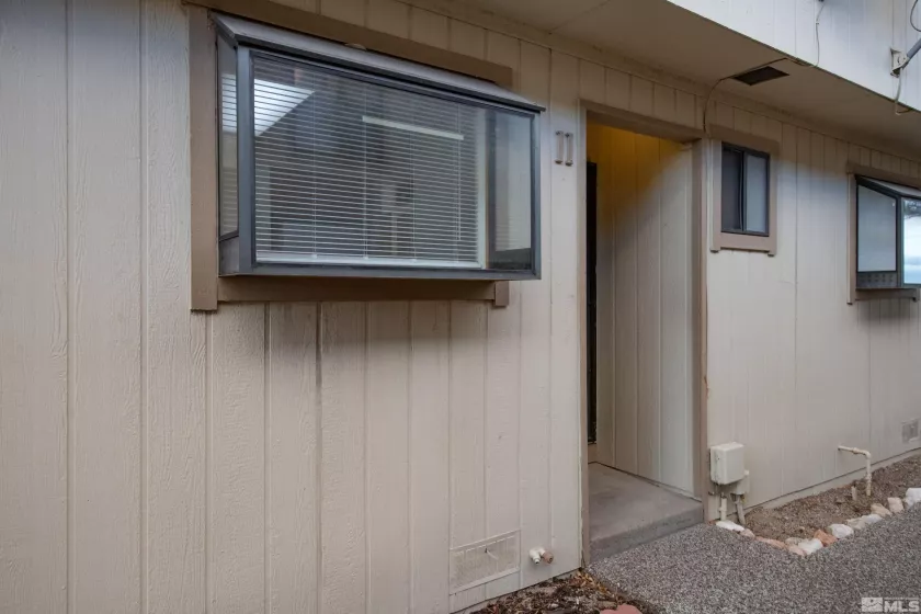 4985 7Th St, Reno, Nevada 89503, 2 Bedrooms Bedrooms, ,1 BathroomBathrooms,Residential,For Sale,7Th St,240014557