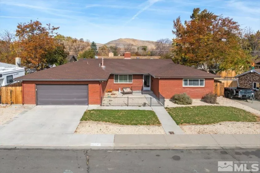 700 Ivy Street, Carson City, Nevada 89703, 3 Bedrooms Bedrooms, ,2 BathroomsBathrooms,Residential,For Sale,Ivy Street,240014586