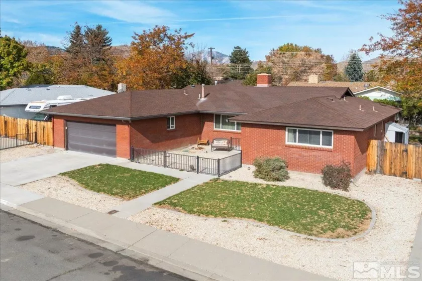 700 Ivy Street, Carson City, Nevada 89703, 3 Bedrooms Bedrooms, ,2 BathroomsBathrooms,Residential,For Sale,Ivy Street,240014586