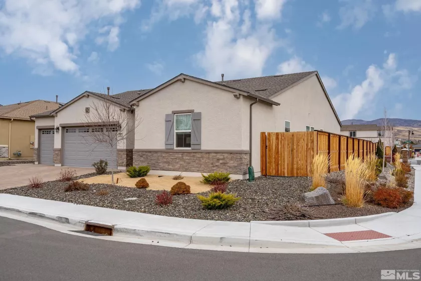 2350 Deschutes Drive, Sparks, Nevada 89436, 3 Bedrooms Bedrooms, ,2 BathroomsBathrooms,Residential,For Sale,Deschutes Drive,240014606