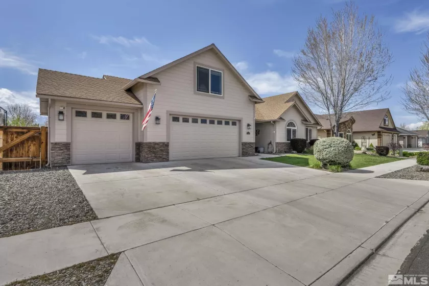 1372 Macenna Ln, Gardnerville, Nevada 89410, 4 Bedrooms Bedrooms, ,3 BathroomsBathrooms,Residential,For Sale,Macenna Ln,240004594