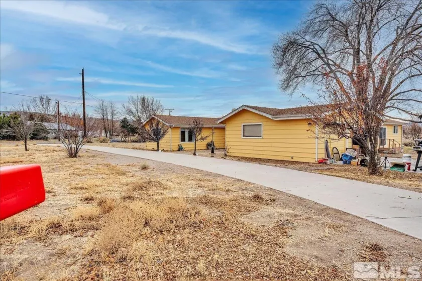 714 Pinto Circle, Gardnerville, Nevada 89410, 2 Bedrooms Bedrooms, ,2 BathroomsBathrooms,Residential,For Sale,Pinto Circle,240014636