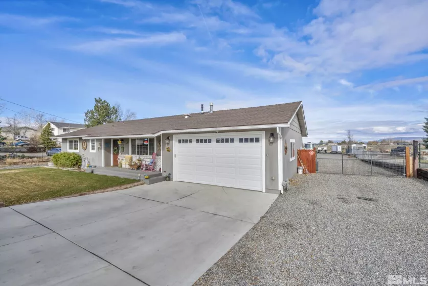 1446 Annkim, Gardnerville, Nevada 89460, 3 Bedrooms Bedrooms, ,2 BathroomsBathrooms,Residential,For Sale,Annkim,240014651