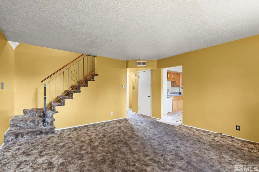 1160 Monitor Dr, Reno, Nevada 89512, 4 Bedrooms Bedrooms, ,2 BathroomsBathrooms,Residential,For Sale,Monitor Dr,240014672