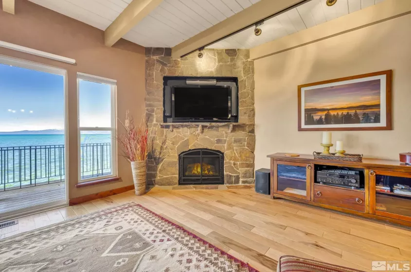 709 Lakeview ave., South Lake Tahoe, California 96150, 2 Bedrooms Bedrooms, ,2 BathroomsBathrooms,Residential,For Sale,Lakeview ave.,240014685