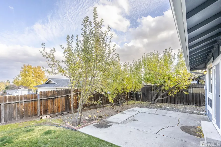 1490 Crown Dr., Reno, Nevada 89503, 4 Bedrooms Bedrooms, ,2 BathroomsBathrooms,Residential,For Sale,Crown Dr.,240014699