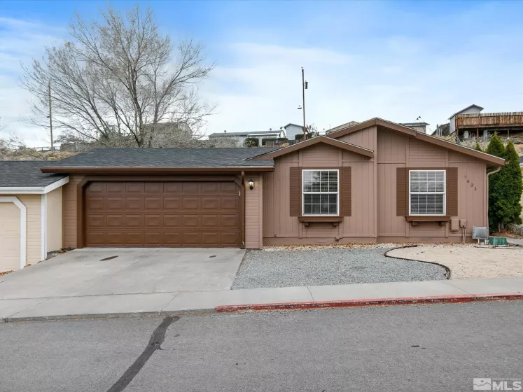 7631 DIAMOND POINTE WAY, Reno, Nevada 89506, 3 Bedrooms Bedrooms, ,2 BathroomsBathrooms,Residential,For Sale,DIAMOND POINTE WAY,240014687