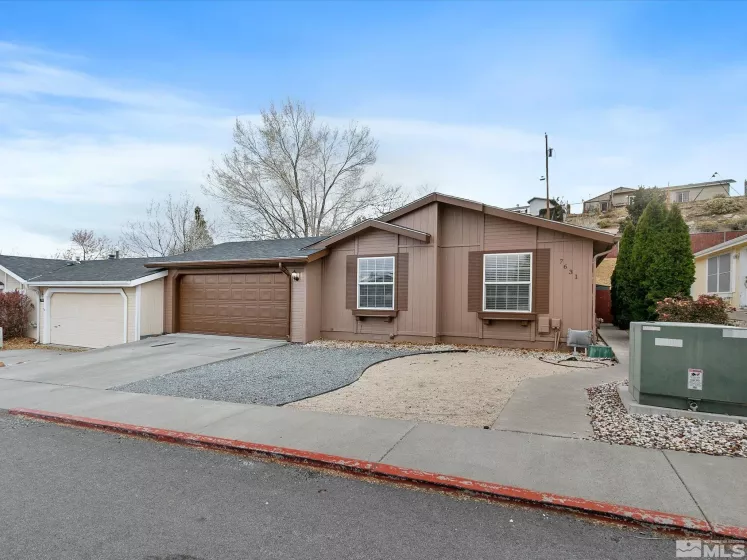 7631 DIAMOND POINTE WAY, Reno, Nevada 89506, 3 Bedrooms Bedrooms, ,2 BathroomsBathrooms,Residential,For Sale,DIAMOND POINTE WAY,240014687