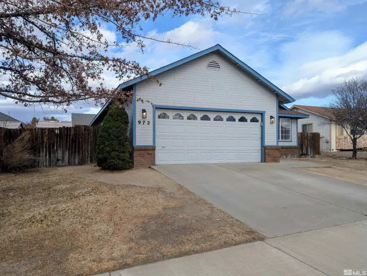 972 Sunview, Carson City, Nevada 89705, 3 Bedrooms Bedrooms, ,2 BathroomsBathrooms,Residential,For Sale,Sunview,240014688