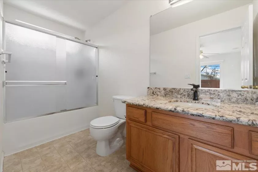 17730 Live Oak Ct, Reno, Nevada 89508, 3 Bedrooms Bedrooms, ,2 BathroomsBathrooms,Residential,For Sale,Live Oak Ct,240014773