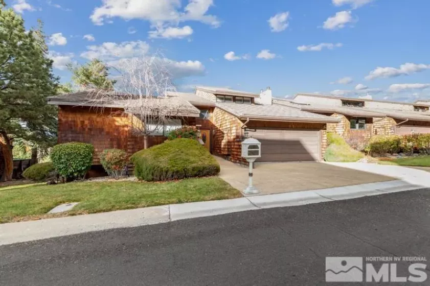 2385 Rock Hill Cir, Reno, Nevada 89519, 2 Bedrooms Bedrooms, ,2 BathroomsBathrooms,Residential,For Sale,Rock Hill Cir,240014797