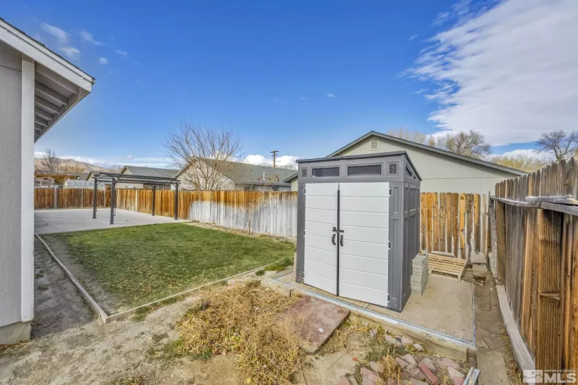 416 Paul Avenue, Yerington, Nevada 89447, 3 Bedrooms Bedrooms, ,2 BathroomsBathrooms,Residential,For Sale,Paul Avenue,240014813